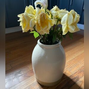 STUDIO MCGEE Threshold Target Crock Stoneware Vase Beige, NWT